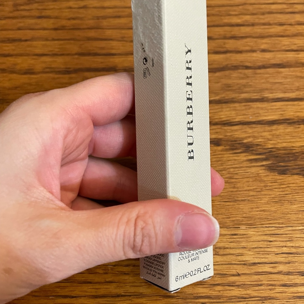 Burberry Lip Gloss - Picture 3 of 3